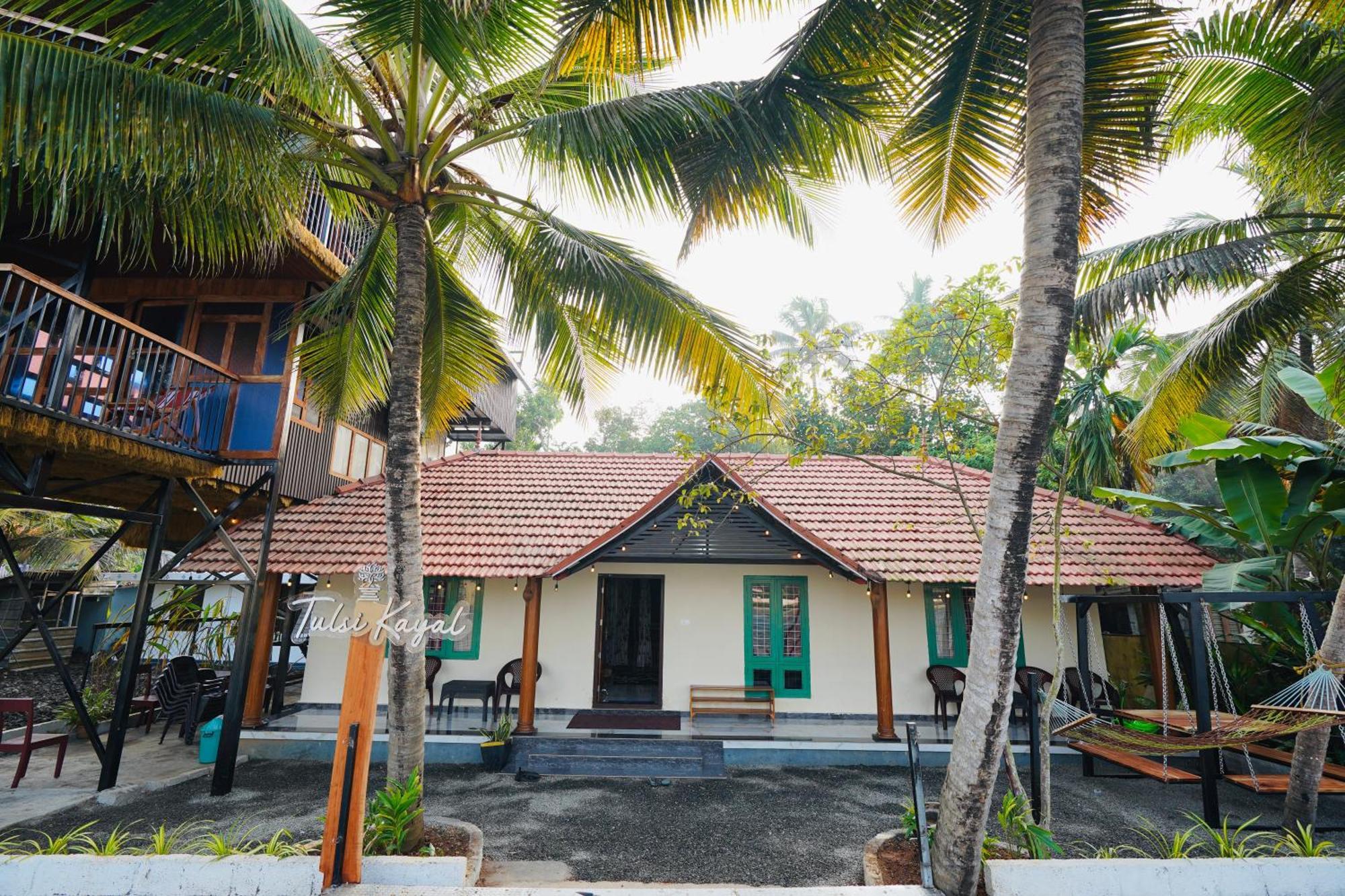Tulsi Kayal Retreat Apartment Champakulam Exterior photo